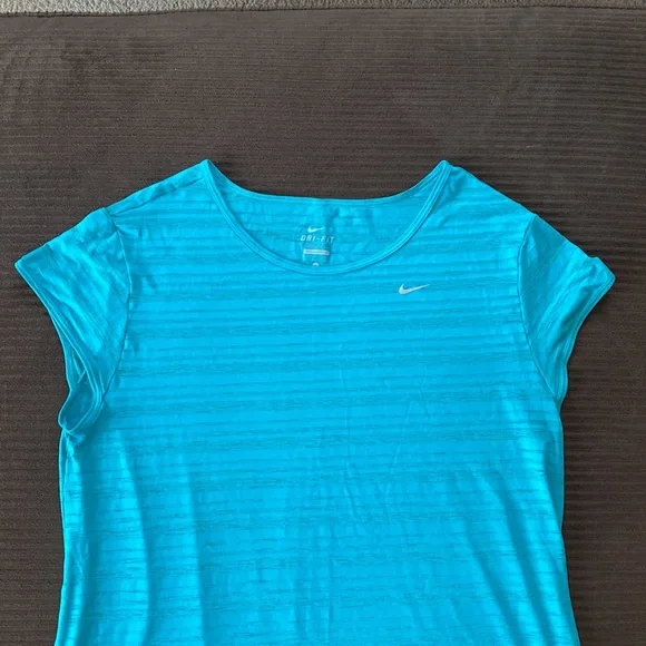 5/$25 Nike Dri Fit Tshirt - Picture 4 of 6